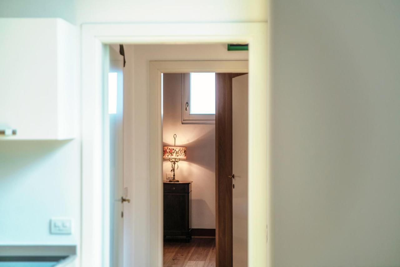 Castello Di Brusata Apartment By Quokka 360 - Romantic Flat With Pool Mendrisio Buitenkant foto